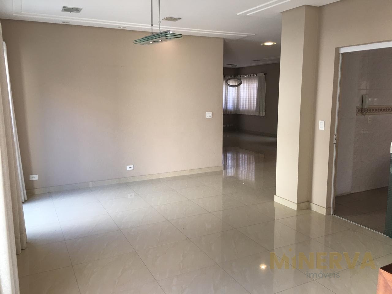 Casa à venda com 3 quartos, 4 banheiros, 4 vagas e 300m² no Jardim Fazenda Rincao - Aruja V, Arujá (SP) — foto 7 de 30