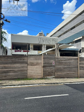 DANIEL PEREIRA IMOB VENDE:Casa Estilo Moderno /Bairro:Reduto. 18/4 quartos/30 vagas de Garagem. VALOR R$6.500.000