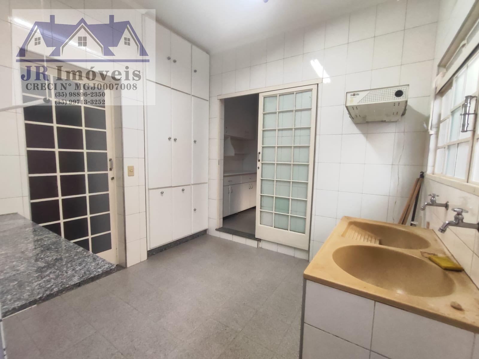 Casa à venda com 3 quartos, 3 suítes e 700m² no Pinheirinho, Itajubá (MG) — foto 10 de 30