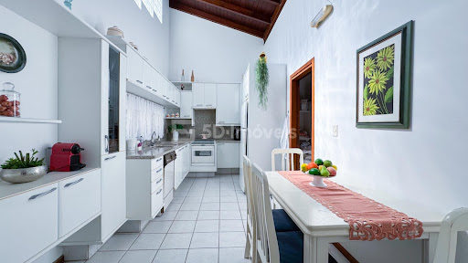 Casa 3 Dormitórios - Balneário  -  Florianópolis, SC