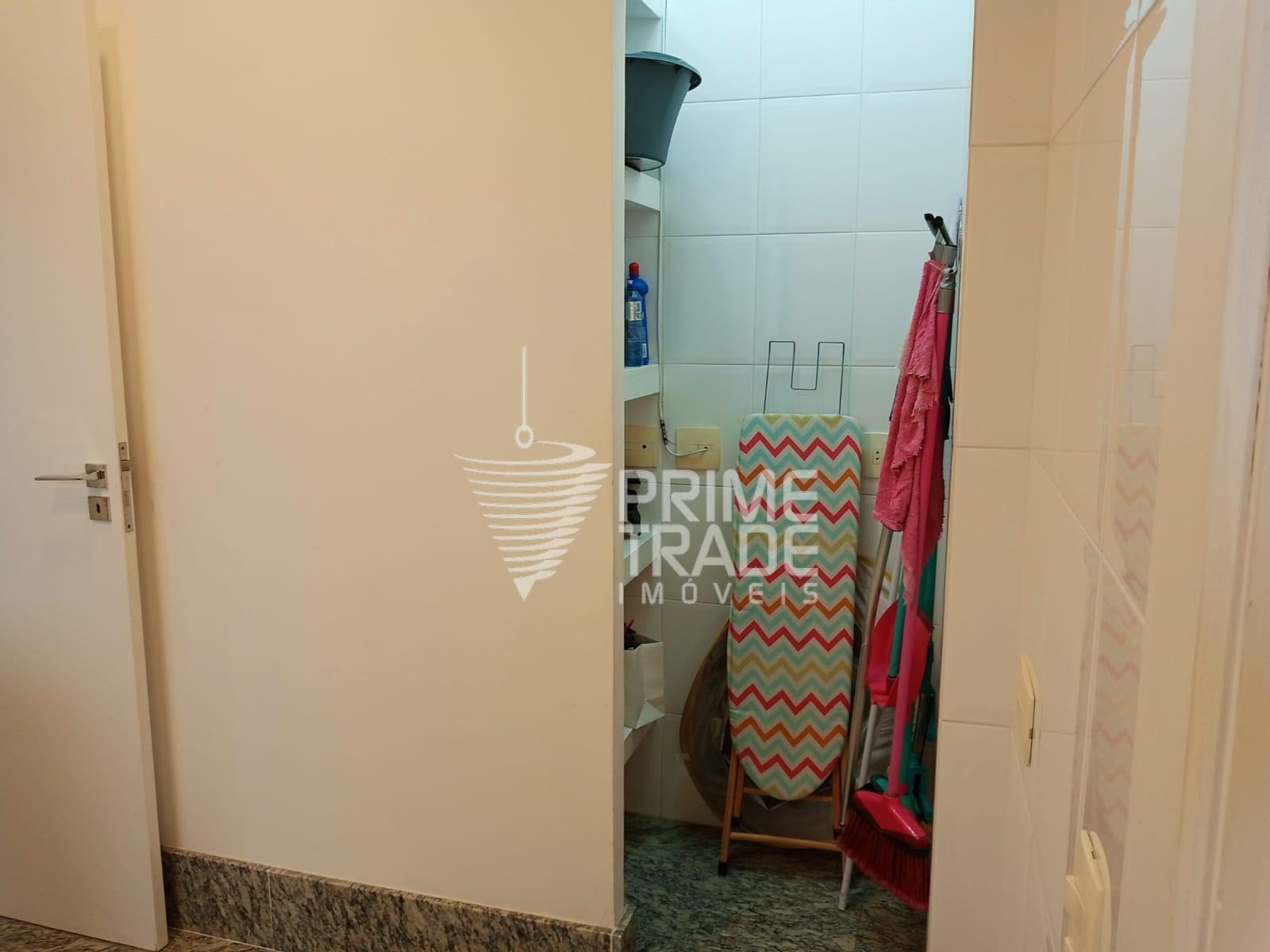Apartamento à venda com 3 quartos, 3 suítes, 4 vagas e 174m² no Embaré, Santos (SP) — foto 27 de 30