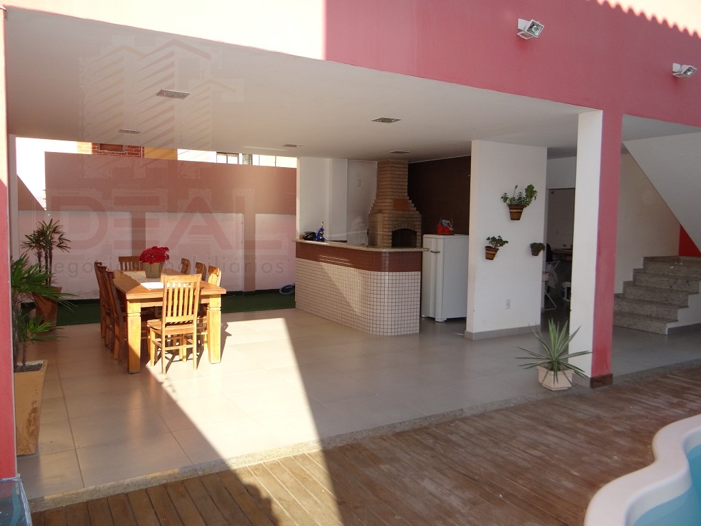 Casa à venda com 4 quartos, 1 suíte, 4 vagas e 330m² no Parque Aurora, Campos dos Goytacazes (RJ) — foto 17 de 30