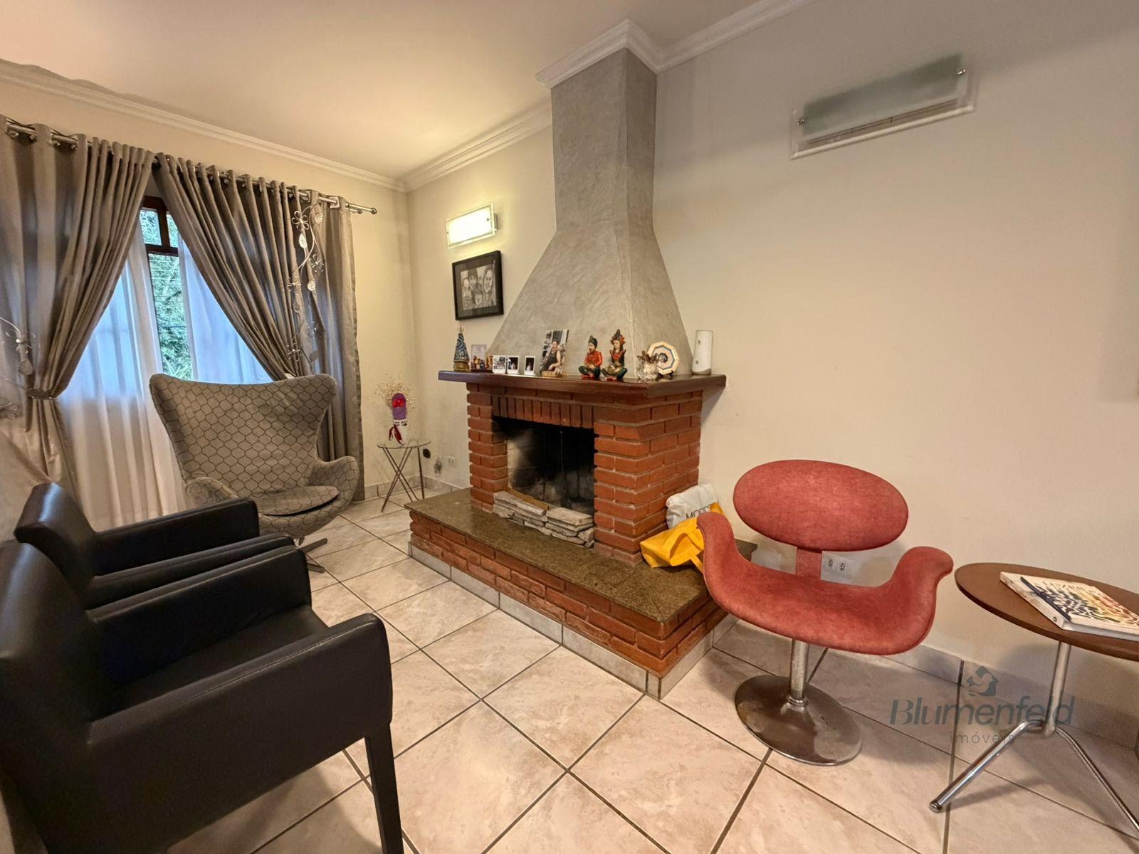 Casa para alugar com 3 quartos, 3 suítes, 6 vagas e 250m² no Condomínio Arujazinho IV, Arujá (SP) — foto 24 de 30