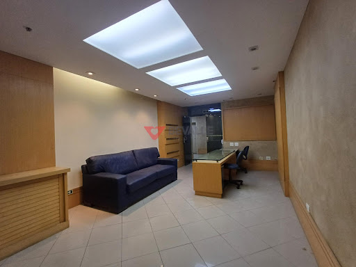 Espaçosa sala comercial no Centro do RJ - 350m² para locação