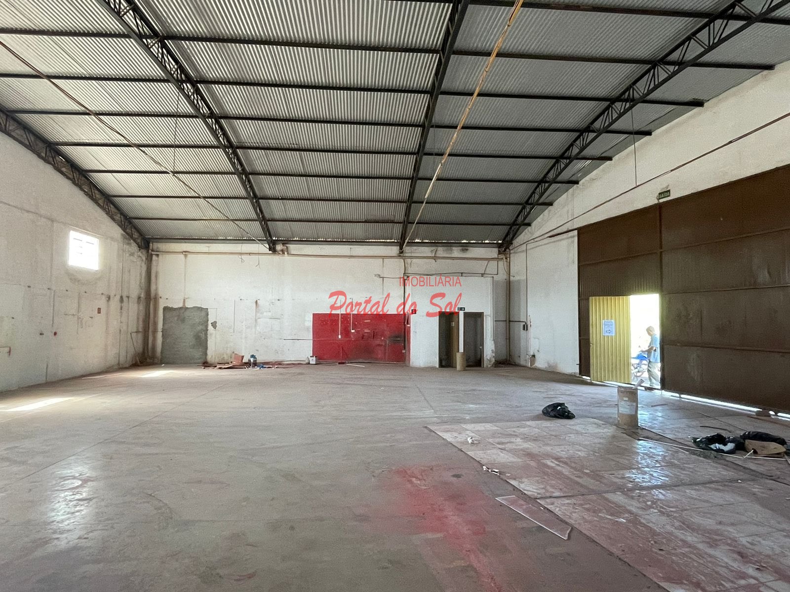 Comercial para alugar com 2 banheiros e 215m² no Residencial Porto Seguro, Santo Antônio da Platina (PR) — foto 2 de 4