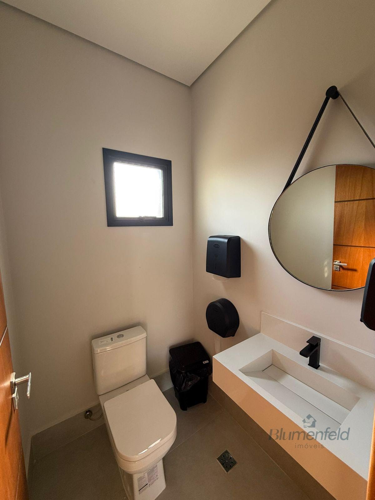 Comercial para alugar com 1 banheiro, 2 vagas e 80m² no Caputera, Arujá (SP) — foto 16 de 21
