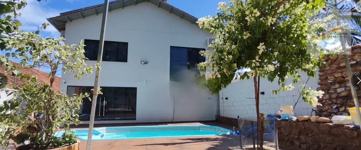 Casa à venda com 6 quartos, 3 banheiros, 2 vagas e 280m² no Assis Brasil, Ijuí (RS) — foto 9 de 27