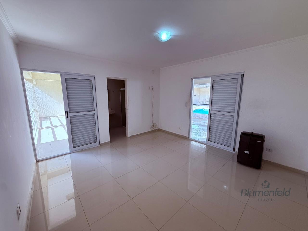 Casa à venda com 6 quartos, 6 suítes, 4 vagas e 545m² no Condominio Arujazinho I II III, Arujá (SP) — foto 22 de 30