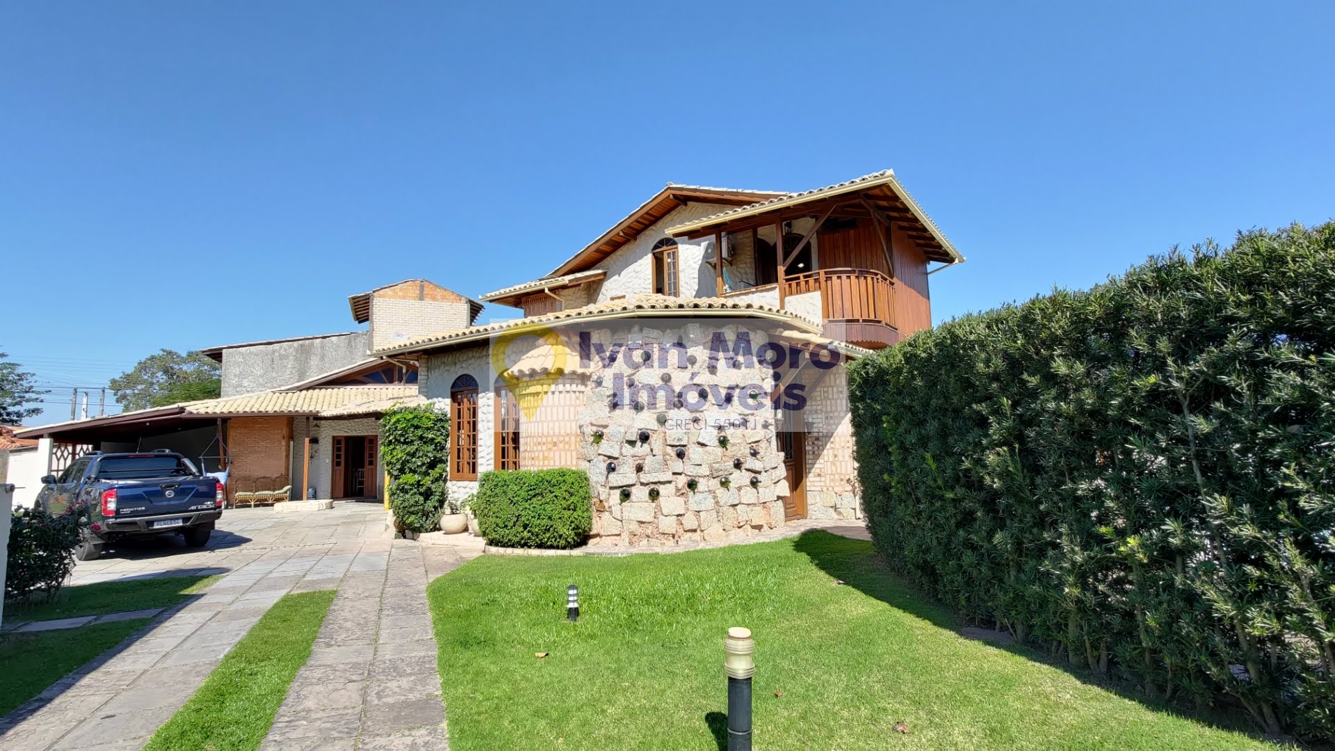Casa à venda com 3 quartos, 3 banheiros, 3 vagas e 183m² no São João do Rio Vermelho, Florianópolis — foto principal