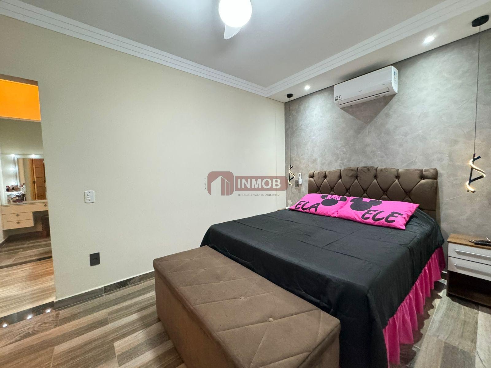 Casa à venda com 3 quartos, 2 suítes, 2 vagas e 267m² no Loteamento Residencial Parque das Araucárias, Tremembé (SP) — foto 15 de 30