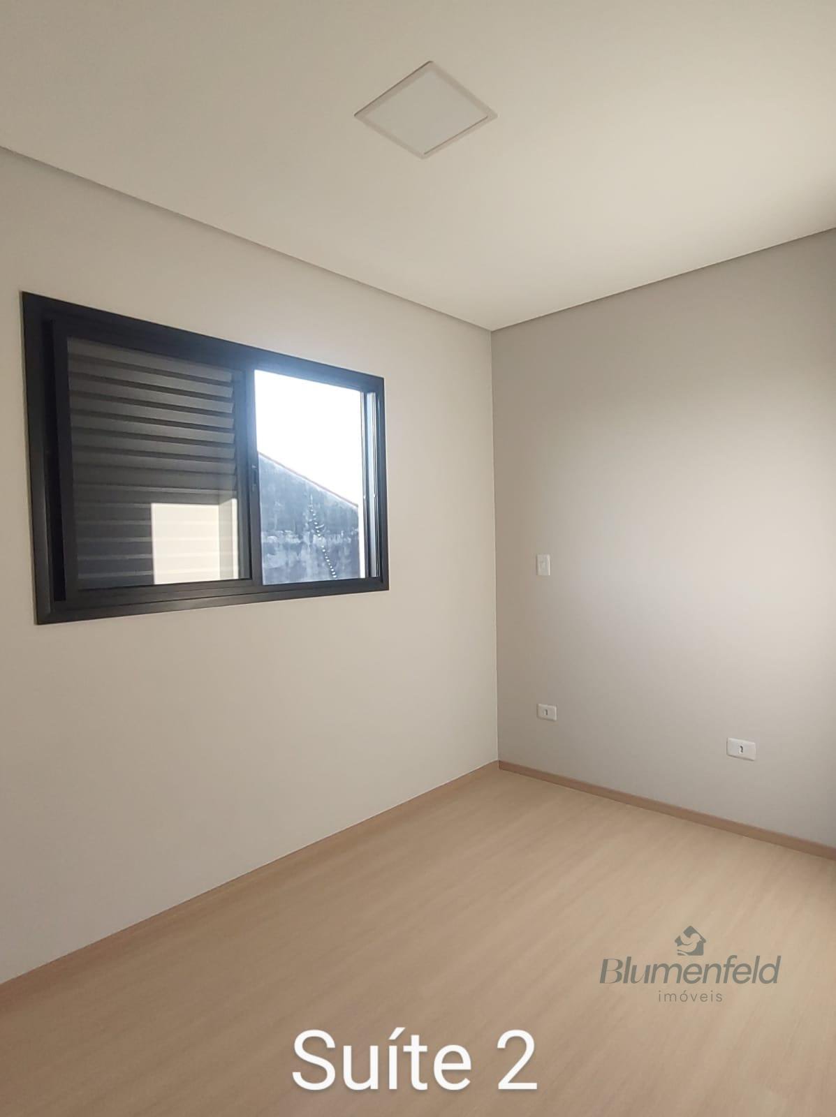 Casa à venda com 3 quartos, 3 suítes, 4 vagas e 136m² no Jardim Planalto, Arujá (SP) — foto 14 de 27