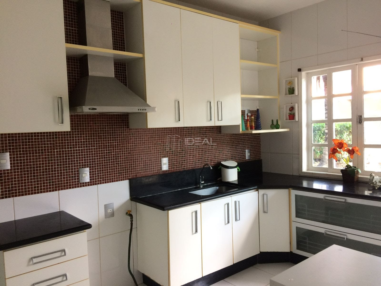 Casa à venda com 3 quartos, 1 suíte, 4 vagas e 360m² no Parque Joquei Club, Campos dos Goytacazes (RJ) — foto 23 de 25