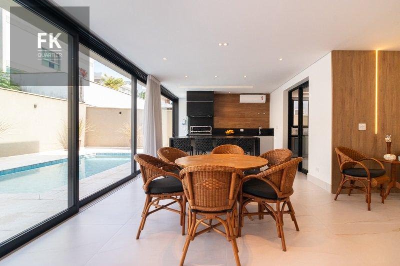 Casa à venda com 5 quartos, 5 suítes, 6 vagas e 548m² no Alphaville Residencial Zero, Barueri (SP) — foto 13 de 25