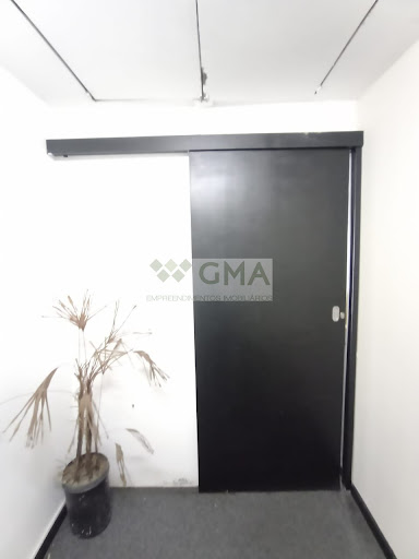 Excelente conjunto com 3 Salas na Av. Rio Branco