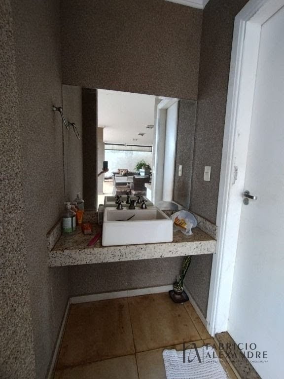 Casa à venda com 5 quartos, 5 suítes, 4 vagas e 320m² no Parque Residencial Damha, São José do Rio Preto (SP) — foto 7 de 30