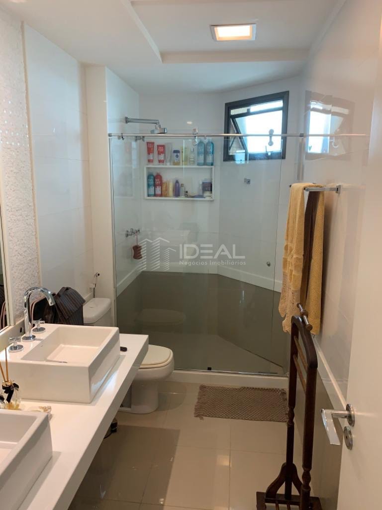 Apartamento à venda com 4 quartos, 4 suítes, 3 vagas e 183m² no Centro, Campos dos Goytacazes (RJ) — foto 25 de 28
