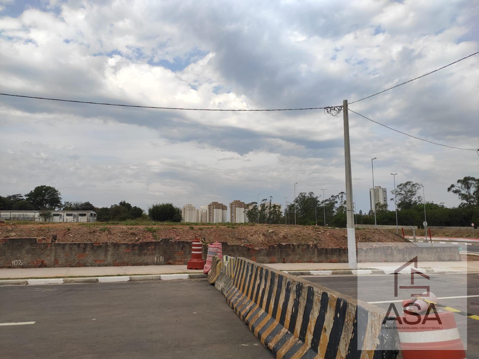 Loteamento e Condomínio, 2021 m² - Foto 6