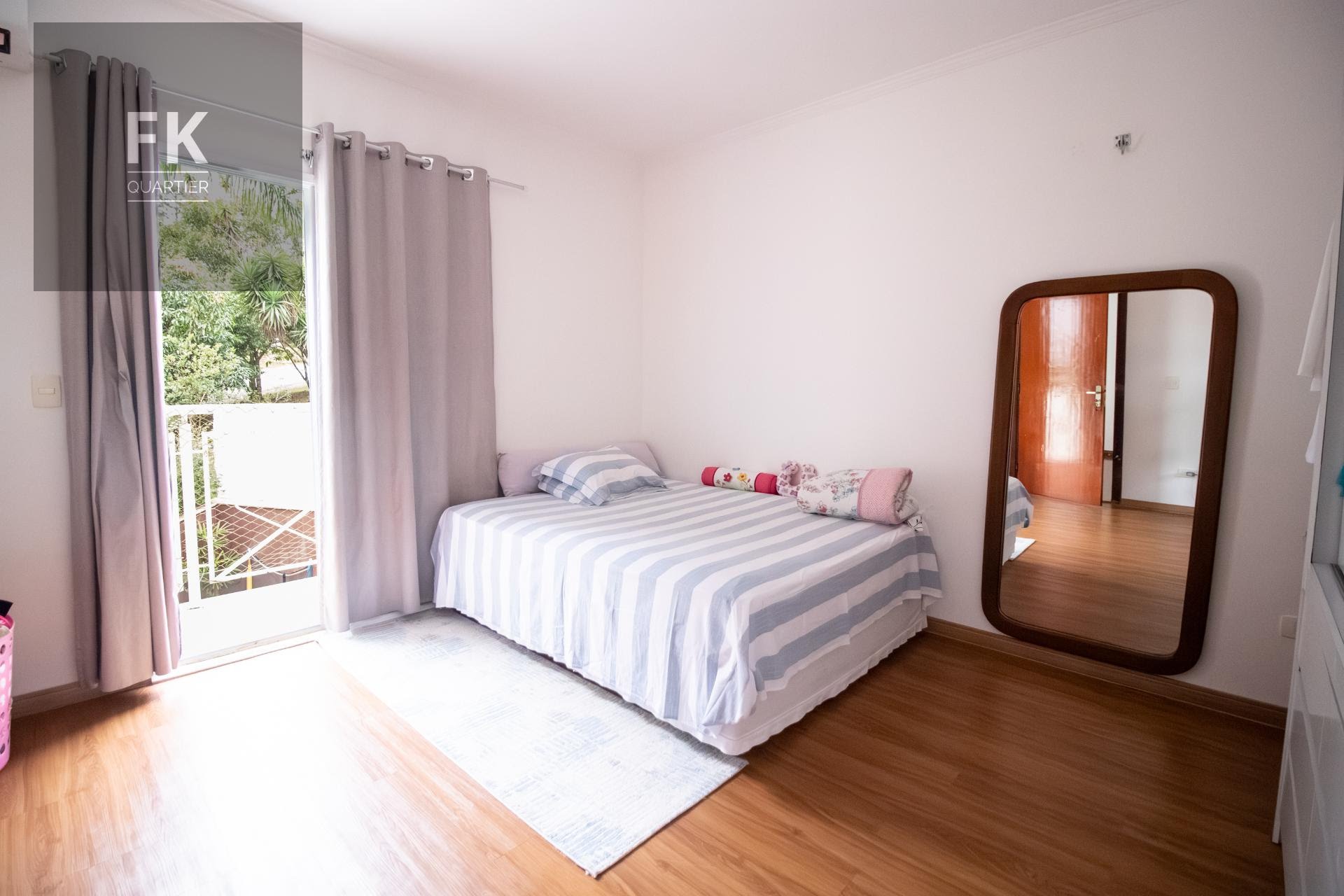 Casa à venda com 4 quartos, 4 suítes, 4 vagas e 365m² no Residencial Morada dos Pássaros-aldeia da Serra, Barueri (SP) — foto 17 de 26