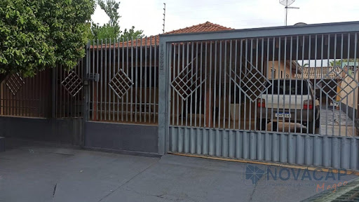 Casa Térrea à Venda em Pioneiros, Campo Grande - 221m², 3 Quartos
