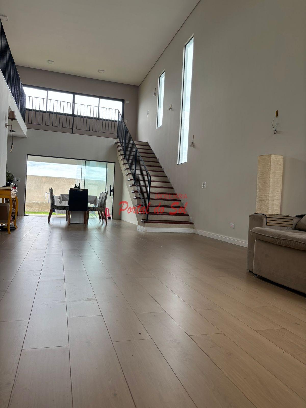 Casa à venda com 3 quartos, 3 suítes, 2 vagas e 240m² no Renno Park, Santo Antônio da Platina (PR) — foto 4 de 10
