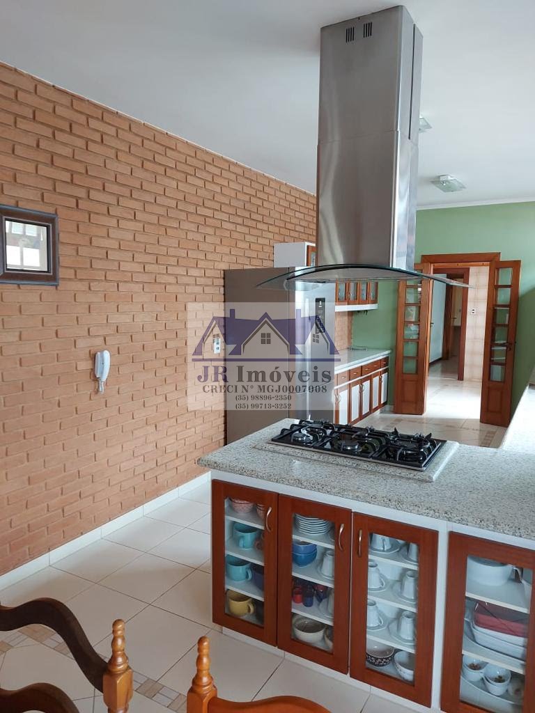Casa à venda com 2 quartos, 3 suítes, 4 vagas e 1448m² no Centro, Itajubá (MG) — foto 19 de 30