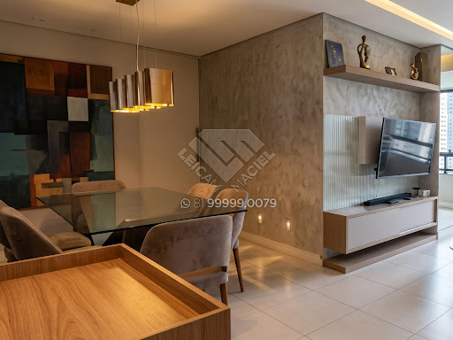 Compre Apartamento à venda em Casa Forte com 106m², reformado, 3 quartos (2 suítes) e lazer completo na Estrada das Ubaias. Agende visita com Leicam Maciel.