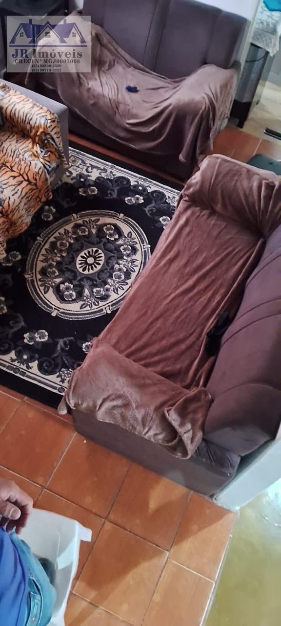 Casa à venda com 2 quartos e 1 banheiro no Bairro Santa Barbara, Piranguinho (MG) — foto 11 de 20