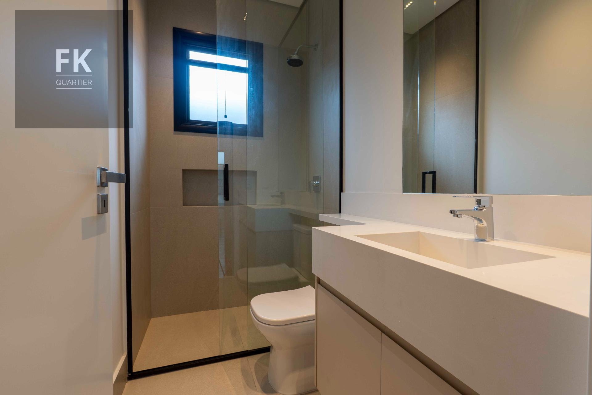 Casa à venda com 4 quartos, 4 suítes, 4 vagas e 427m² no Colinas da Anhangüera, Santana de Parnaíba (SP) — foto 10 de 30