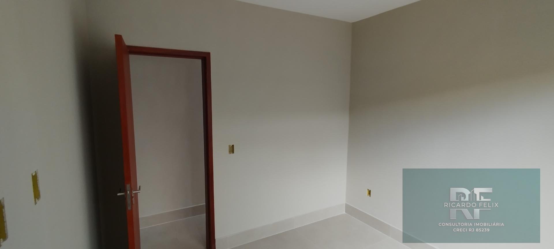 Casa à venda com 4 quartos, 1 suíte, 2 vagas e 102m² no Recreio, Rio das Ostras (RJ) — foto 12 de 19