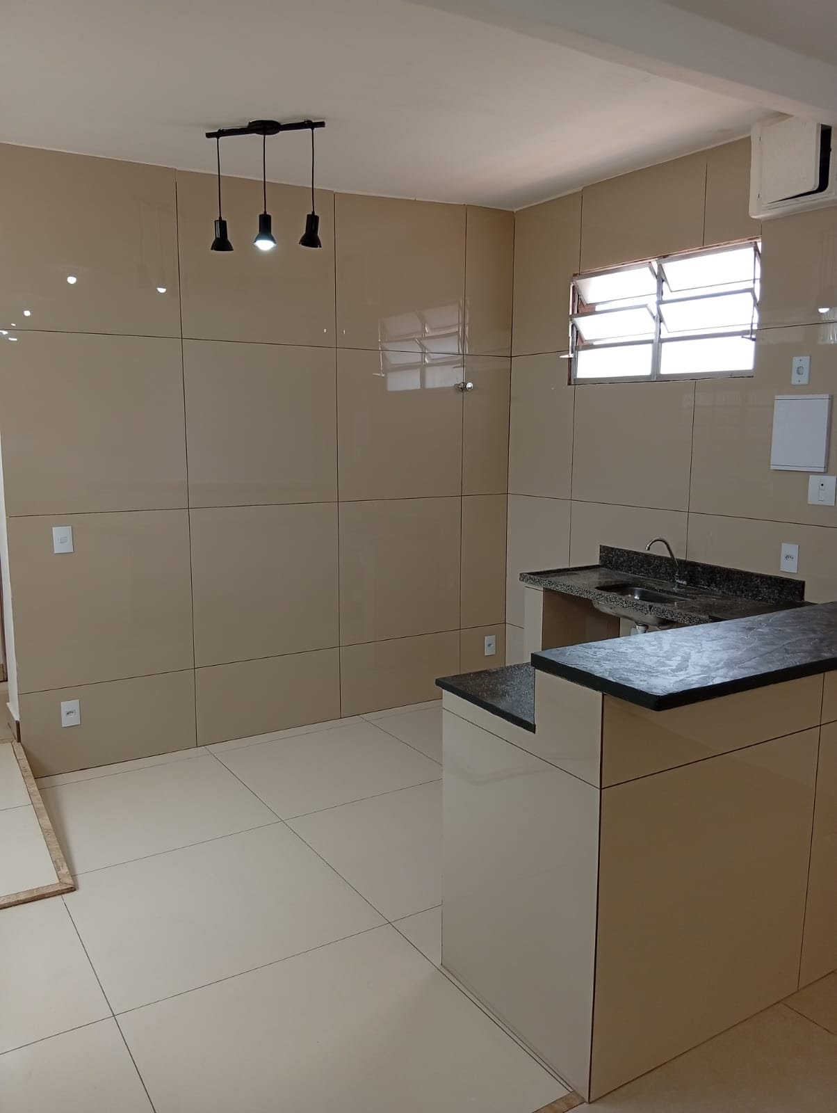Casa para alugar com 3 quartos, 1 suíte, 1 vaga e 150m² no Etelvina Carneiro, Belo Horizonte (MG) — foto 17 de 20