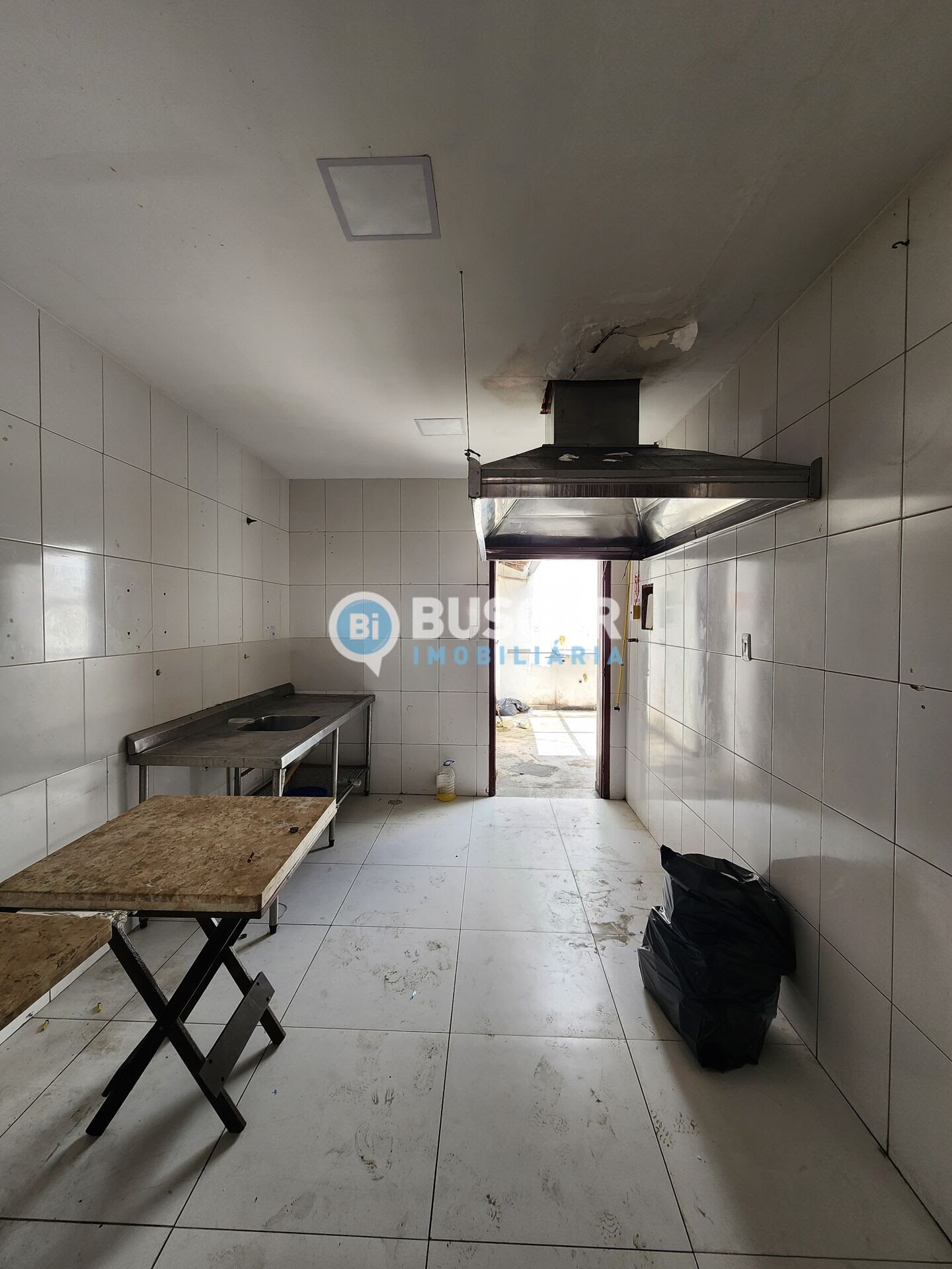 Comercial à venda com 5 banheiros, 4 vagas e 300m² no Santa Mônica, Feira de Santana (BA) — foto 5 de 9