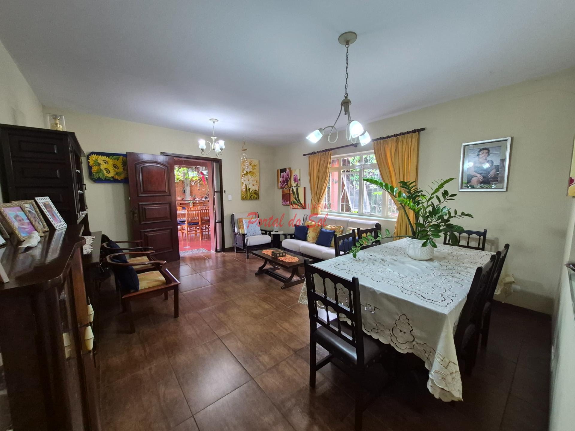 Casa à venda com 3 quartos, 1 suíte, 2 vagas e 236m² no Centro, Santo Antônio da Platina (PR) — foto 4 de 9