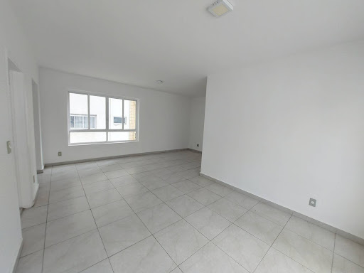 Alugue Apartamento com 3 Dormitórios, 1 Suíte, 1 Vaga e com 157M² em Paraiso