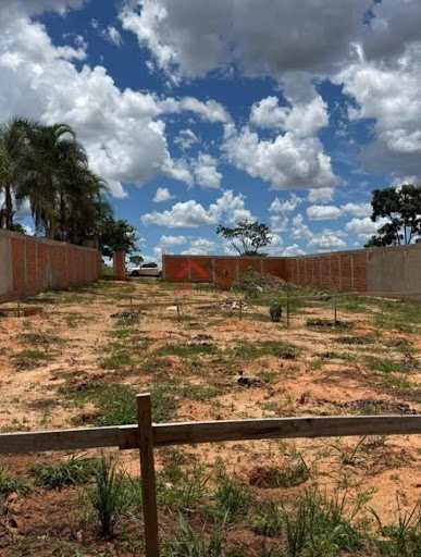 Lote / Terreno em Residencial Curva do Rio  -  Unaí