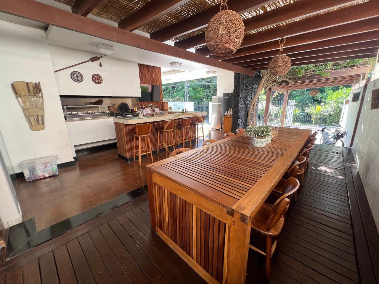Casa à venda com 3 quartos, 3 suítes, 5 vagas e 300m² no Orla Norte, Porto Seguro (BA) — foto 4 de 10