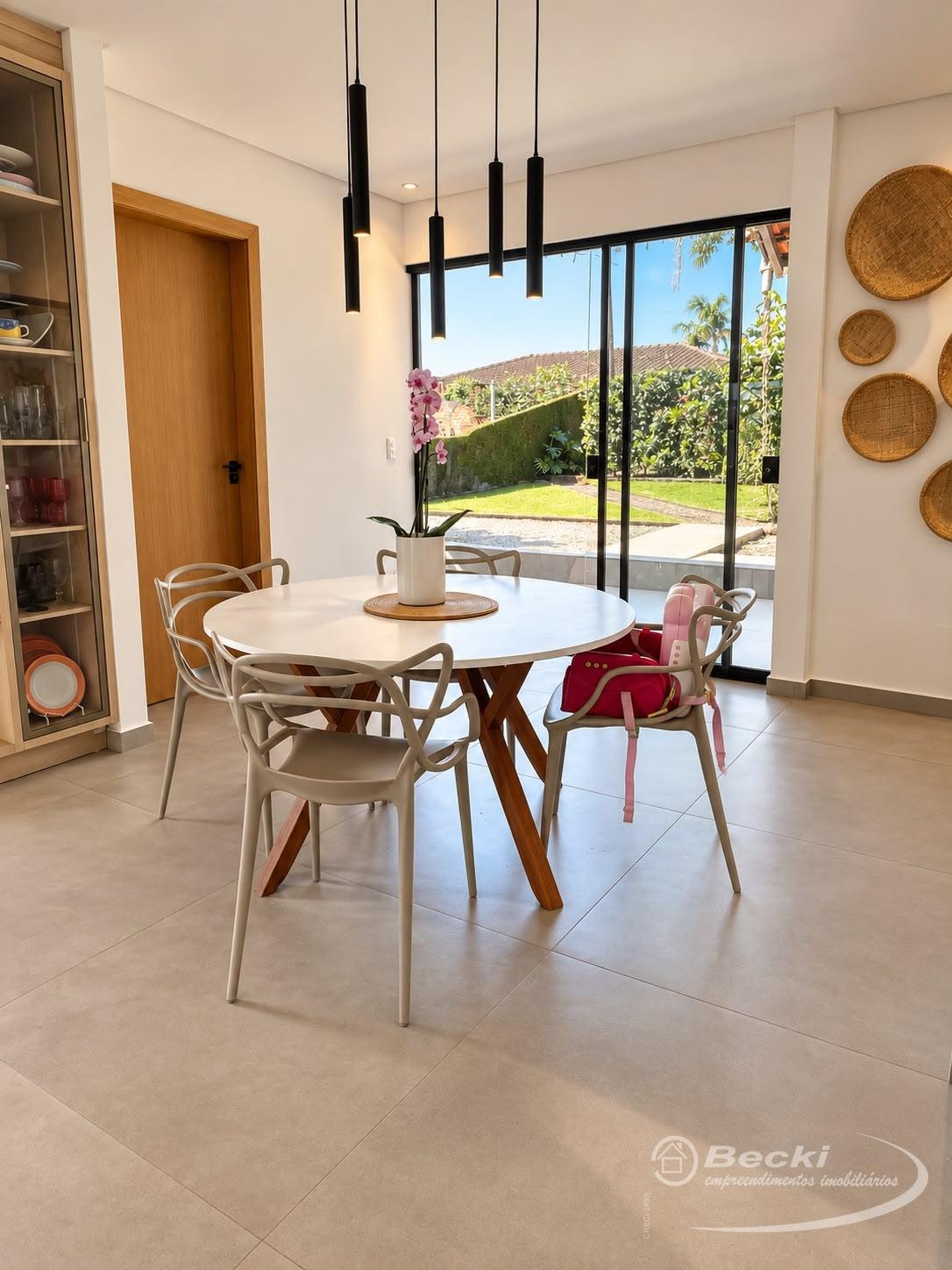 Casa à venda com 3 quartos, 1 suíte, 2 vagas e 228m² no Floresta, Joinville (SC) — foto 15 de 21