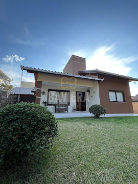 EXCELENTE CASA | 3 Dormitórios