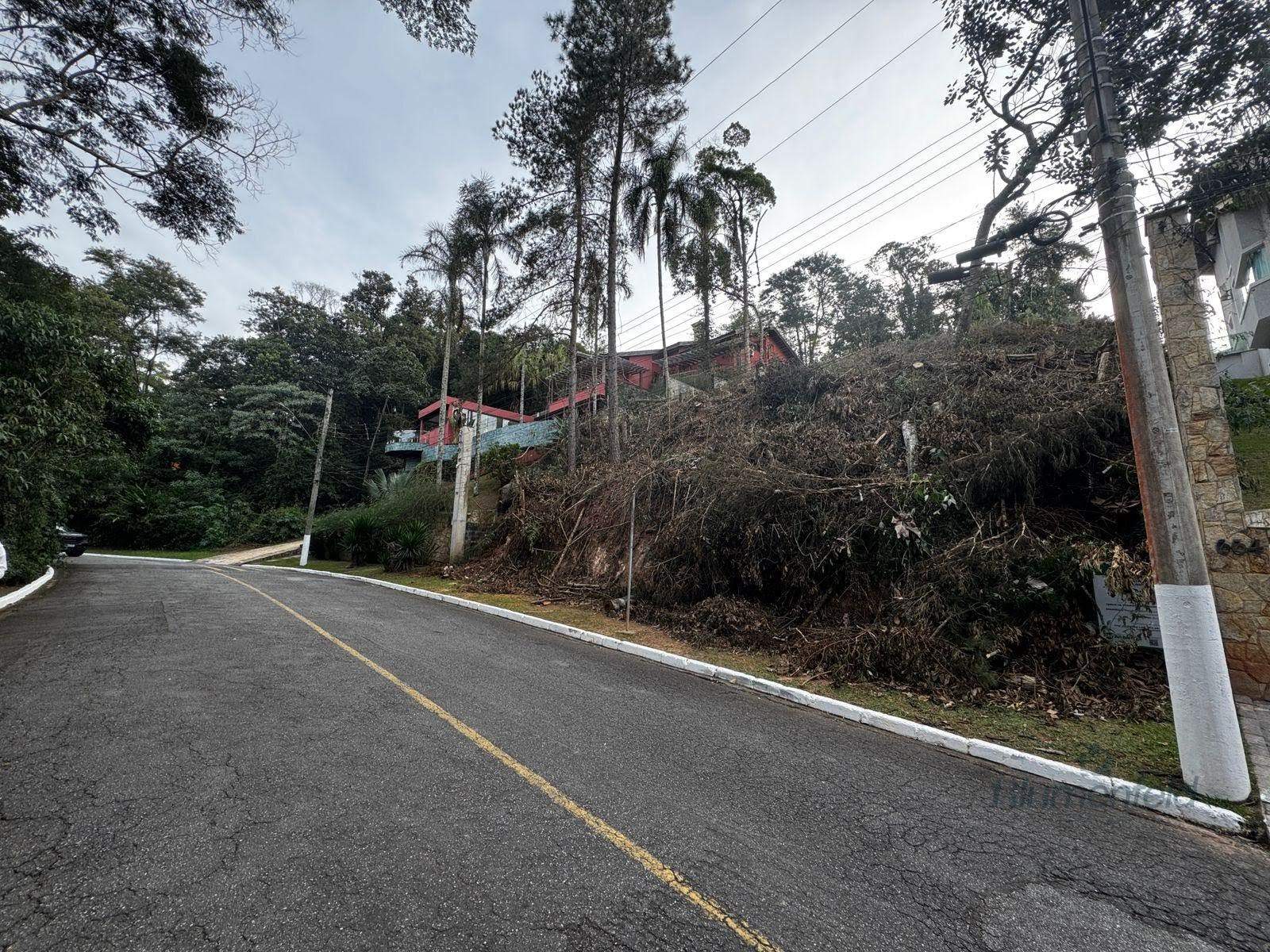 Terreno à venda com 1010m² de terreno no Arujázinho I, II e III, Arujá (SP) — foto 16 de 18