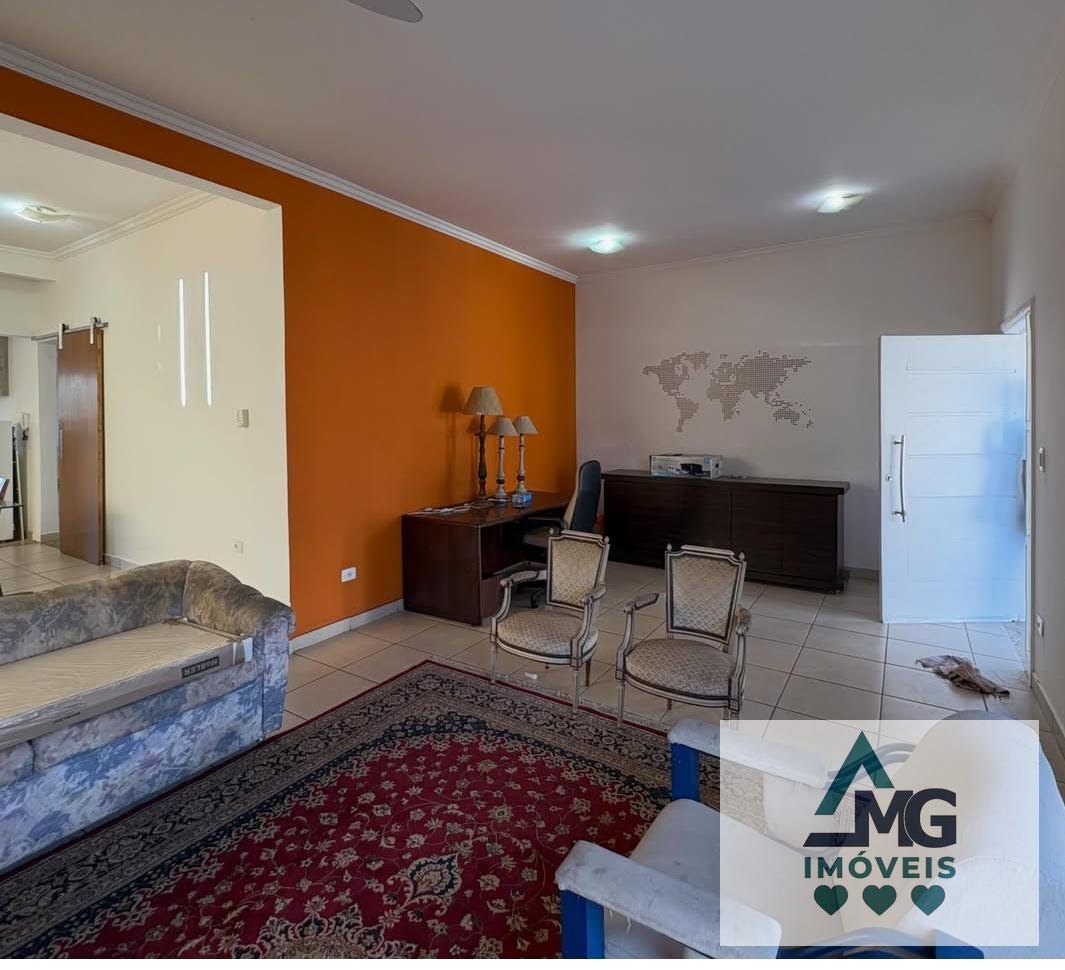 Casa à venda com 3 quartos, 1 suíte, 1 vaga e 274m² no São Conrado, Três Corações (MG) — foto 16 de 17