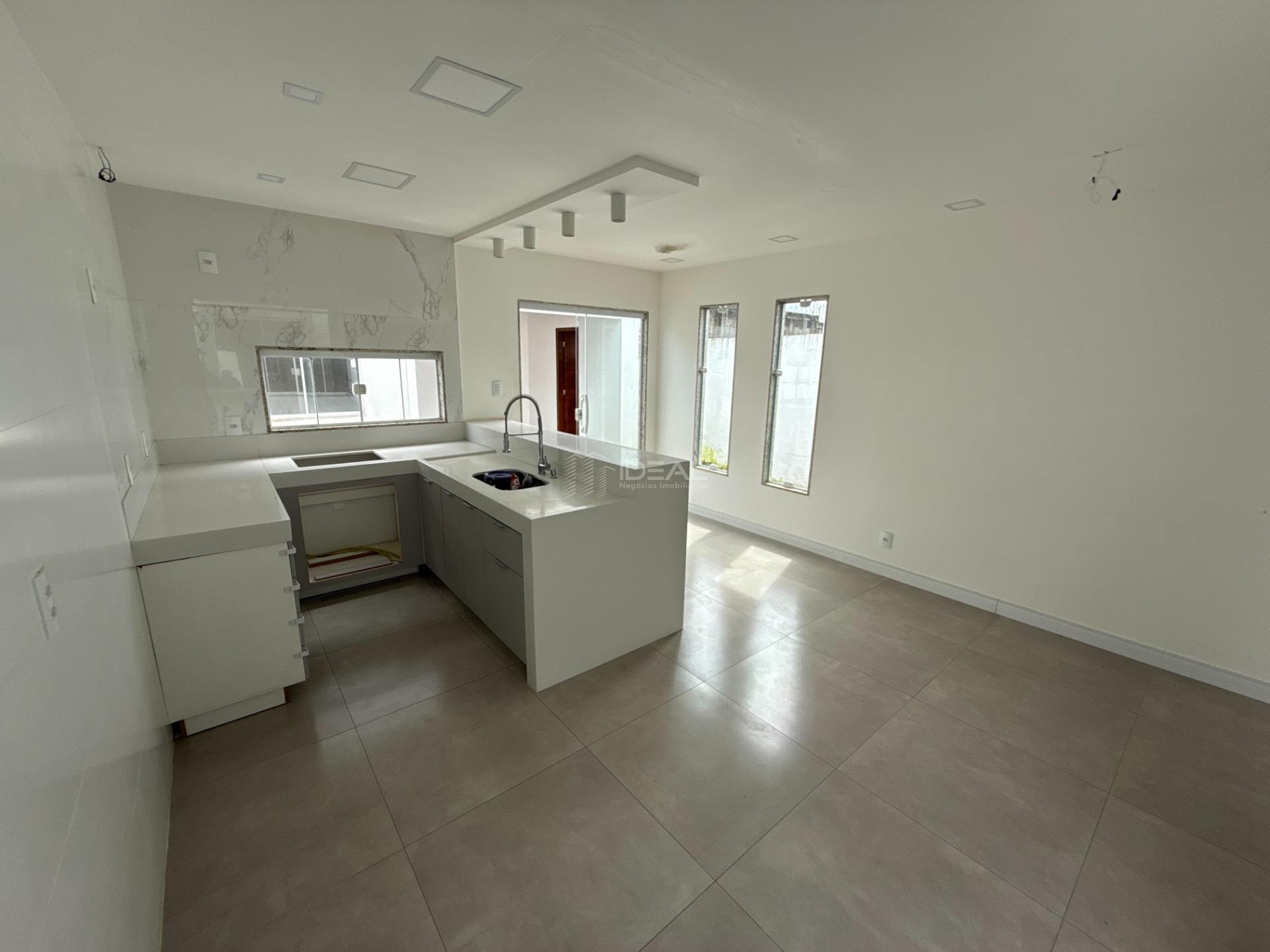 Casa à venda com 3 quartos, 2 banheiros, 2 vagas e 195m² no Parque Santa Clara, Campos dos Goytacazes (RJ) — foto 6 de 22