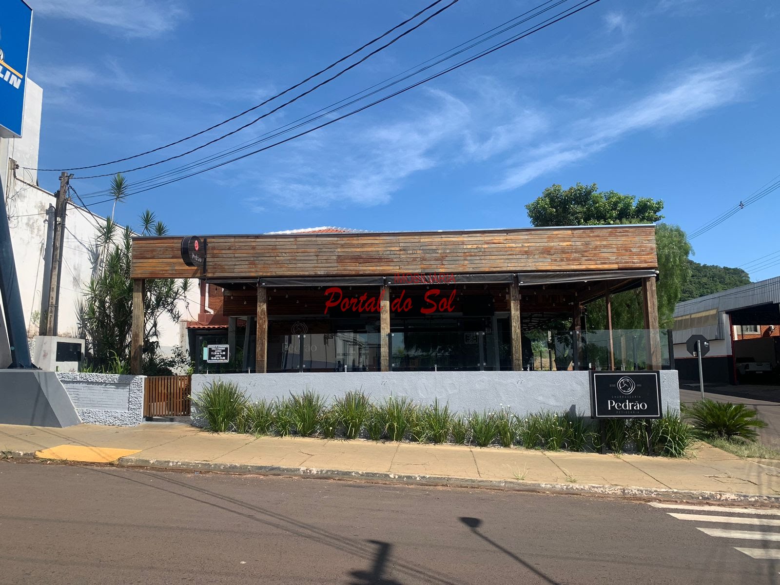 Comercial à venda com 2 banheiros no Jardim Egéa, Santo Antônio da Platina — foto principal