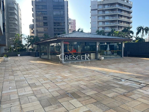Cobertura Duplex frente mar a venda em Caiobá