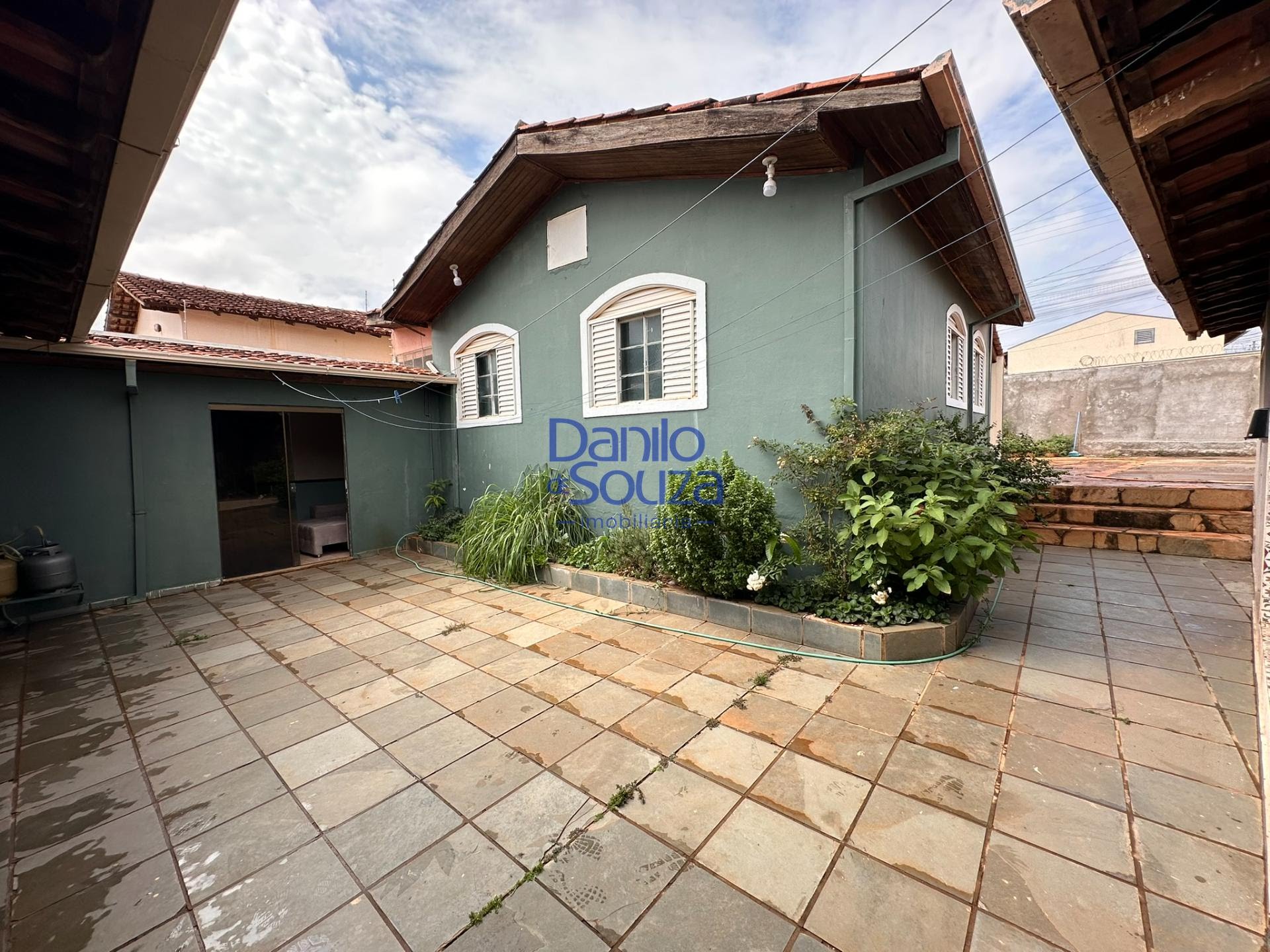 Casa à venda com 3 quartos, 2 banheiros e 354m² no Recanto das Mangueiras, Araxá (MG) — foto 12 de 20