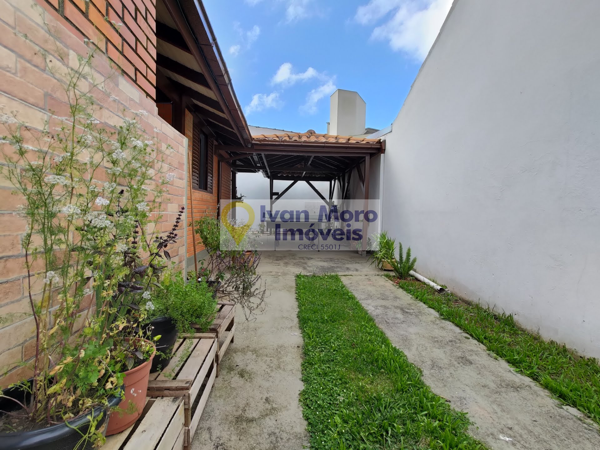 Casa para alugar com 5 quartos, 2 suítes e 3 vagas no Daniela, Florianópolis (SC) — foto 6 de 30