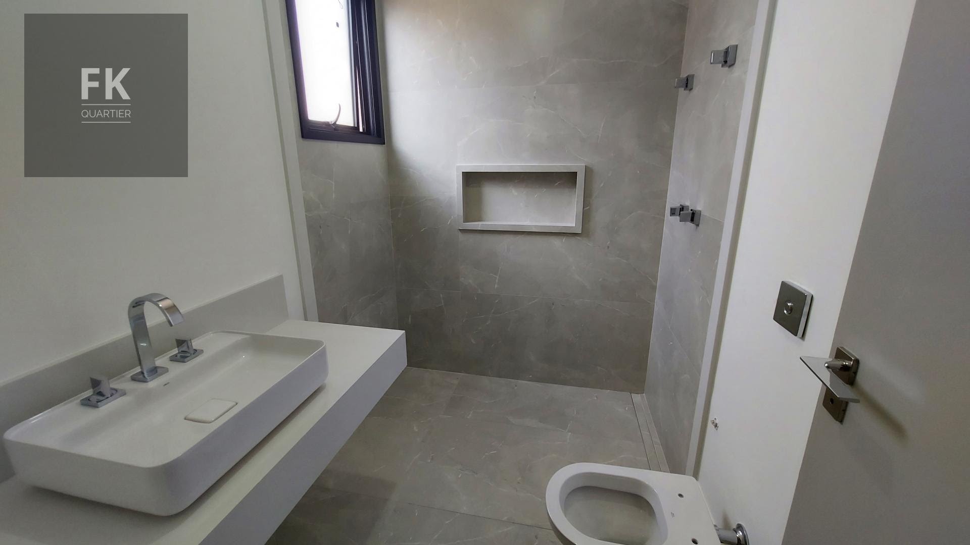Casa à venda com 4 quartos, 4 suítes, 6 vagas e 452m² no Colinas da Anhanguera, Santana de Parnaíba (SP) — foto 13 de 20