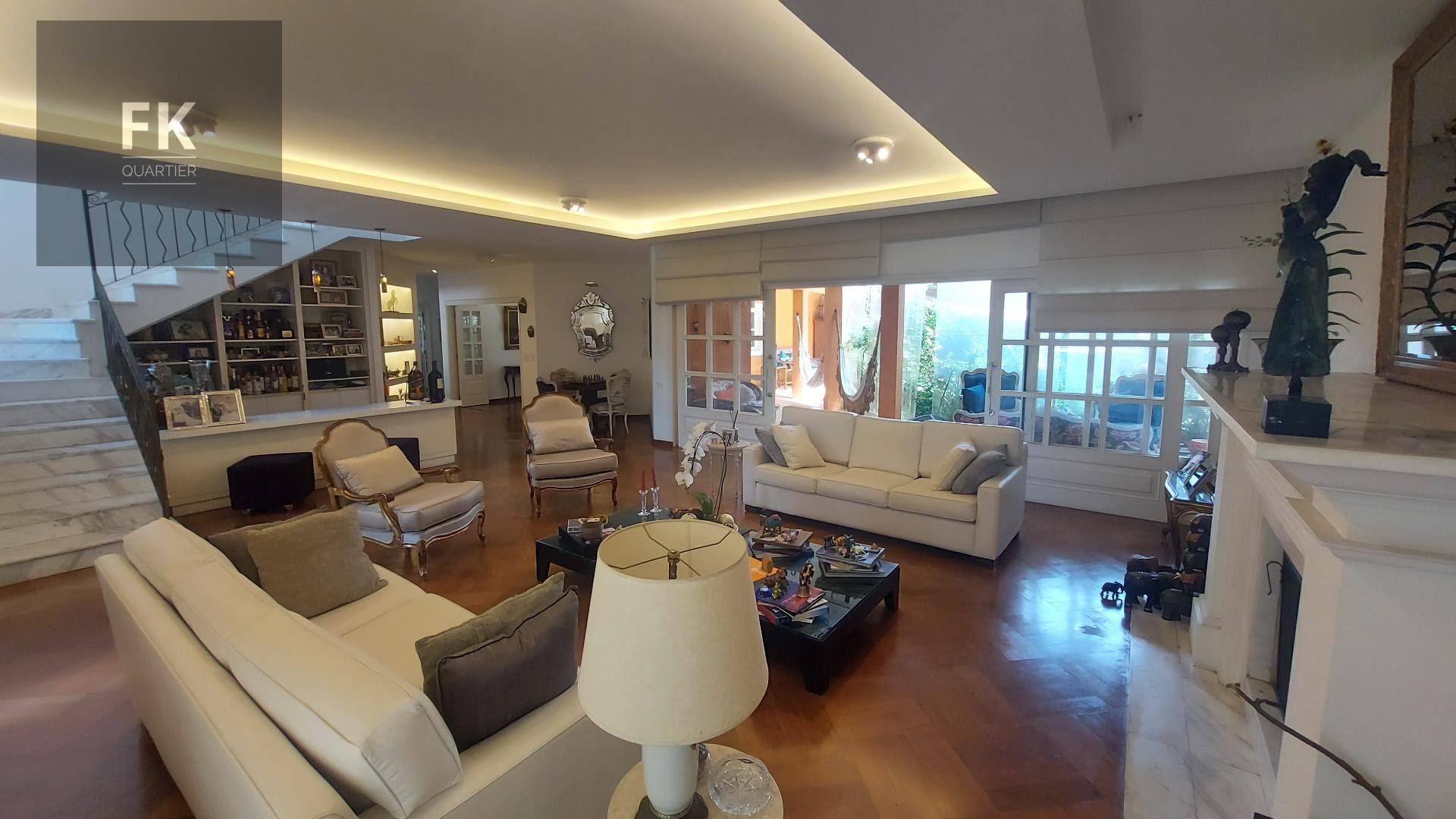 Casa à venda com 4 quartos, 4 suítes, 6 vagas e 700m² no Residencial Tambore, Barueri (SP) — foto 2 de 30