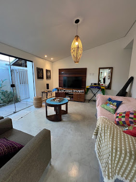 Casa 3 Dormitórios à Venda no Village 2, Porto Seguro – 267m²