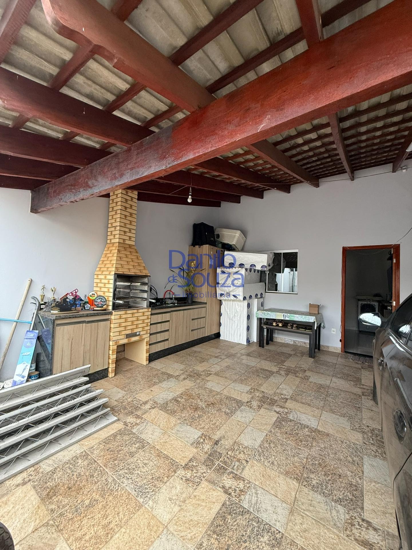 Casa à venda com 2 quartos, 1 banheiro, 2 vagas e 180m² no Jardim Europa IV, Araxá (MG) — foto 2 de 13