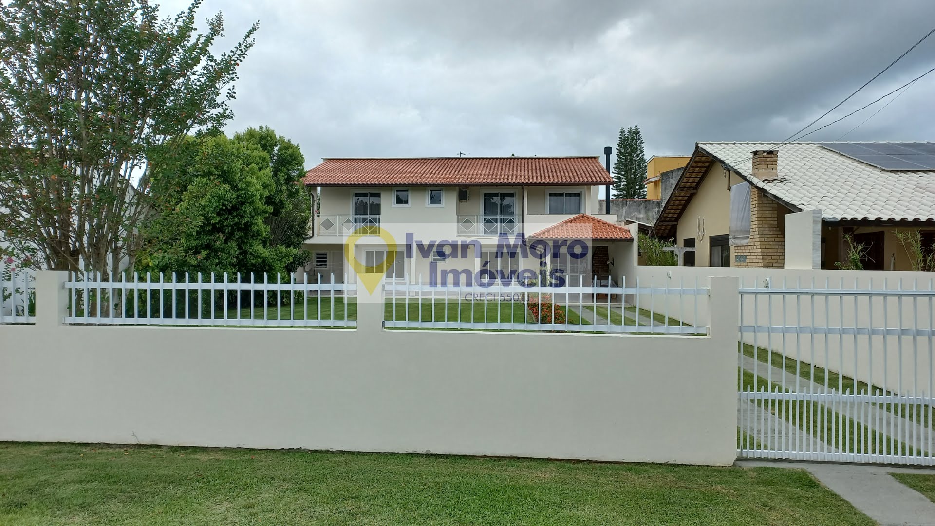 Casa para alugar com 4 quartos, 1 suíte, 3 vagas e 150m² no Daniela, Florianópolis (SC) — foto 2 de 30