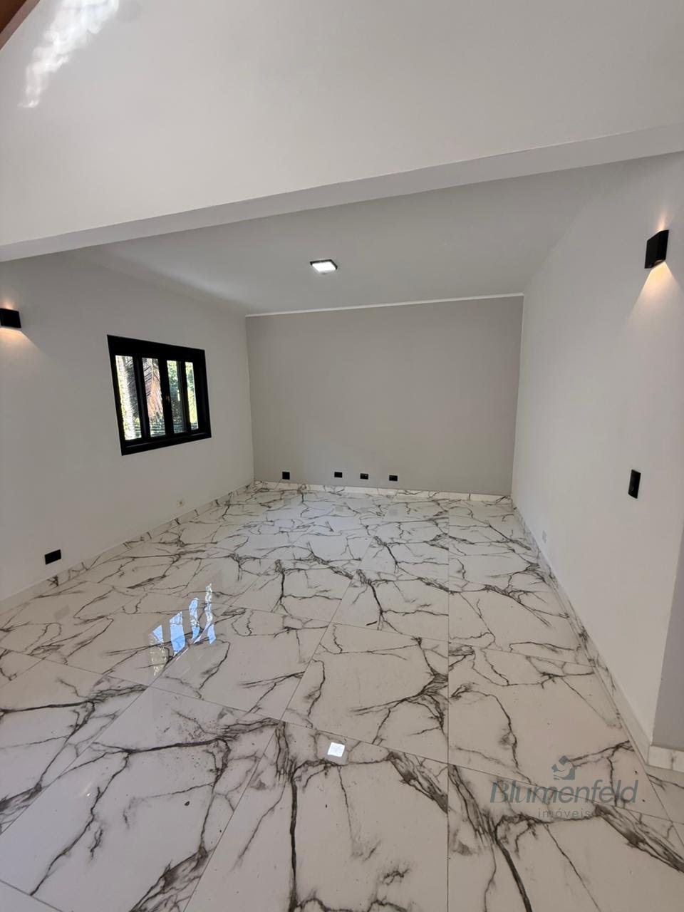 Casa para alugar com 3 quartos, 3 suítes, 4 vagas e 332m² no Arujá Hills III, Arujá (SP) — foto 15 de 30